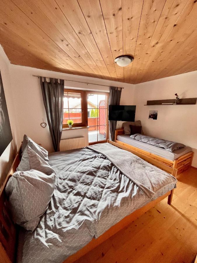 Ferienhaus Praschberg Niederndorferberg Bagian luar foto